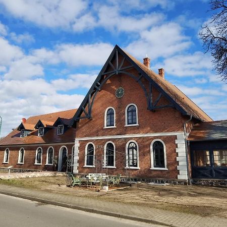 Inspektorenhaus Dobbin Ferienpension Екстериор снимка